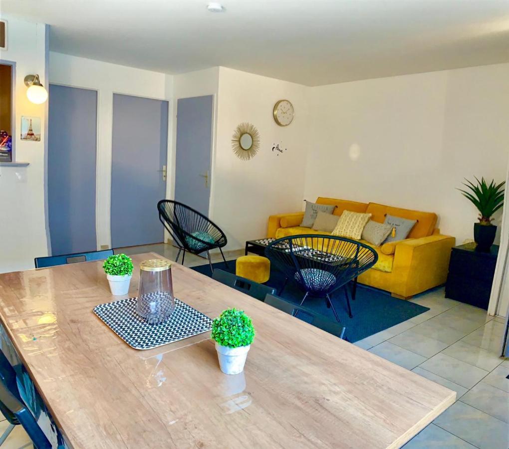Appartement Eco 6 Personnes Мани льо Онгр Екстериор снимка