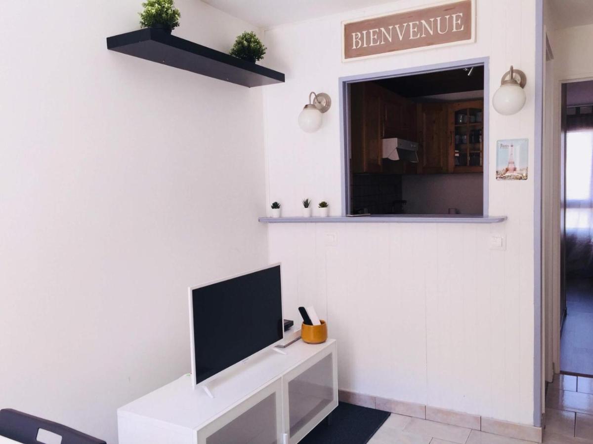 Appartement Eco 6 Personnes Мани льо Онгр Екстериор снимка